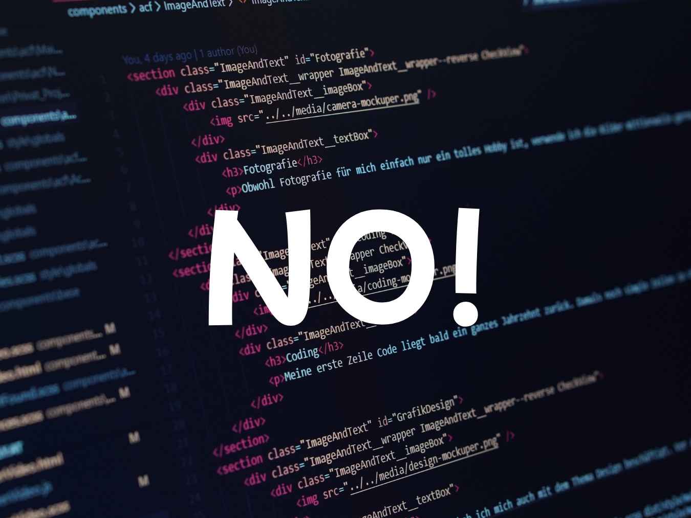 HTMLコード画面の中央に「NO!」と表示されたイメージ画像